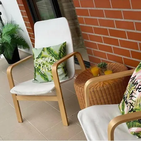 Geniessen Sie Den Balkon Mit Blick Auf Apartament *