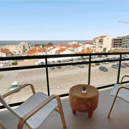 Geniessen Sie Den Balkon Mit Blick Auf Apartament Nazaré