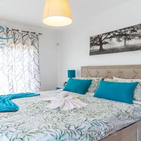 Geniessen Sie Den Balkon Mit Blick Auf Apartamento Nazaré