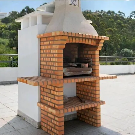 Geniessen Sie Den Balkon Mit Blick Auf Apartament